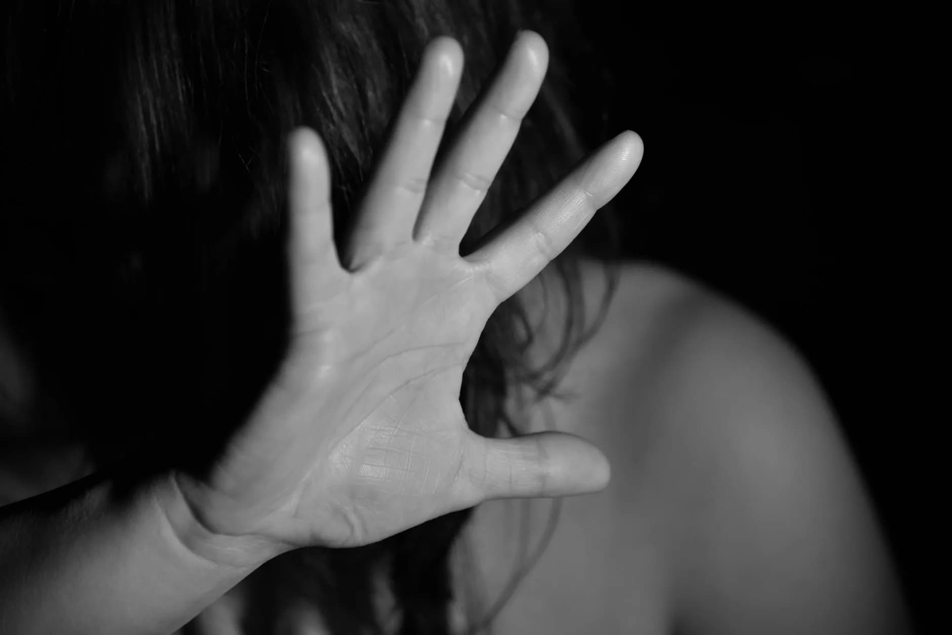 Violenza sessuale a Quattromiglia: appello ai cittadini per identificare i responsabili