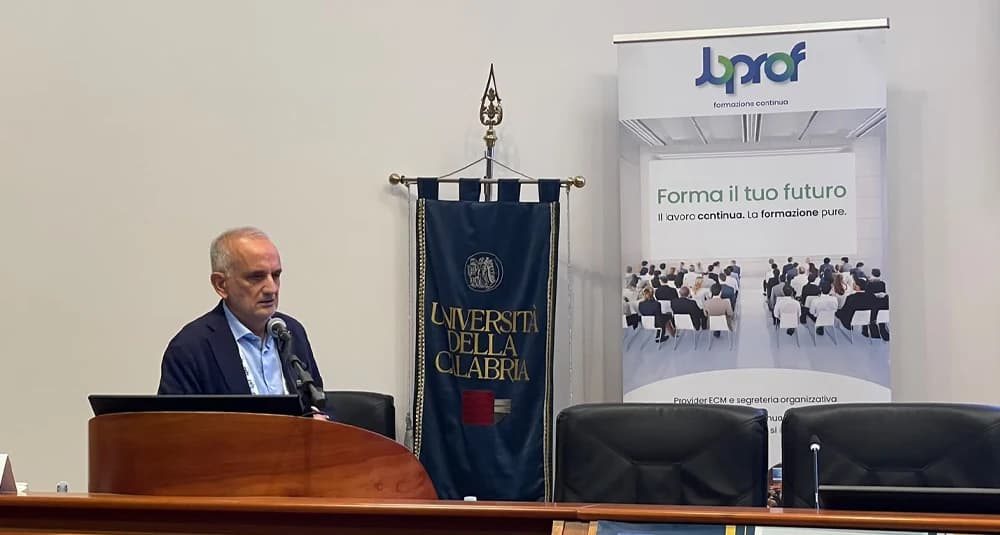 Unical, XXV Congresso oculisti calabresi: miopia e IA